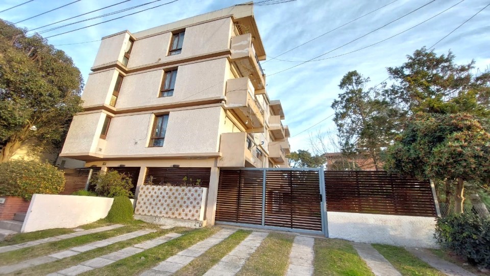 Departamento de 2 Amb. JACARANDA